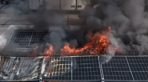 Brand Dach PV mit MIWO